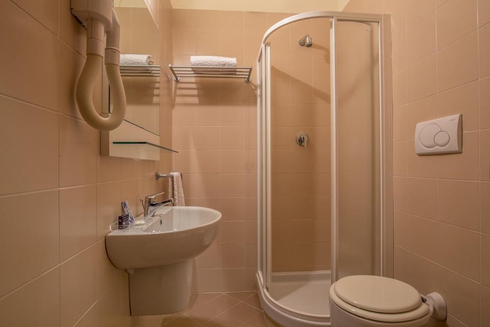Hotel Corallo Албиния Екстериор снимка