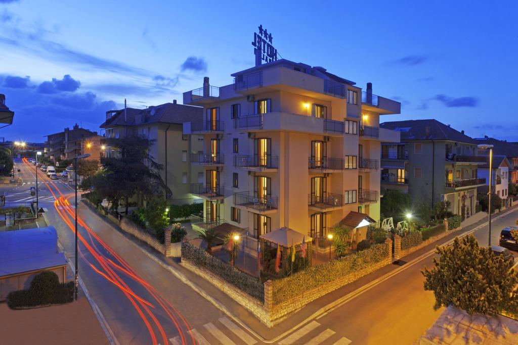 Hotel Corallo Албиния Екстериор снимка