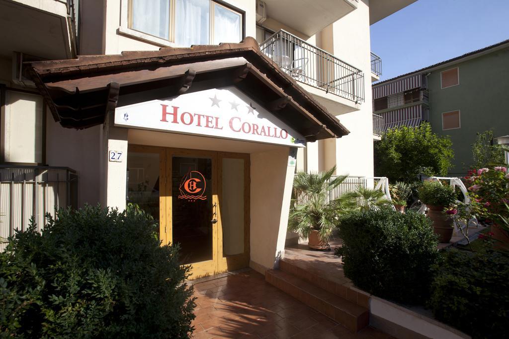 Hotel Corallo Албиния Екстериор снимка
