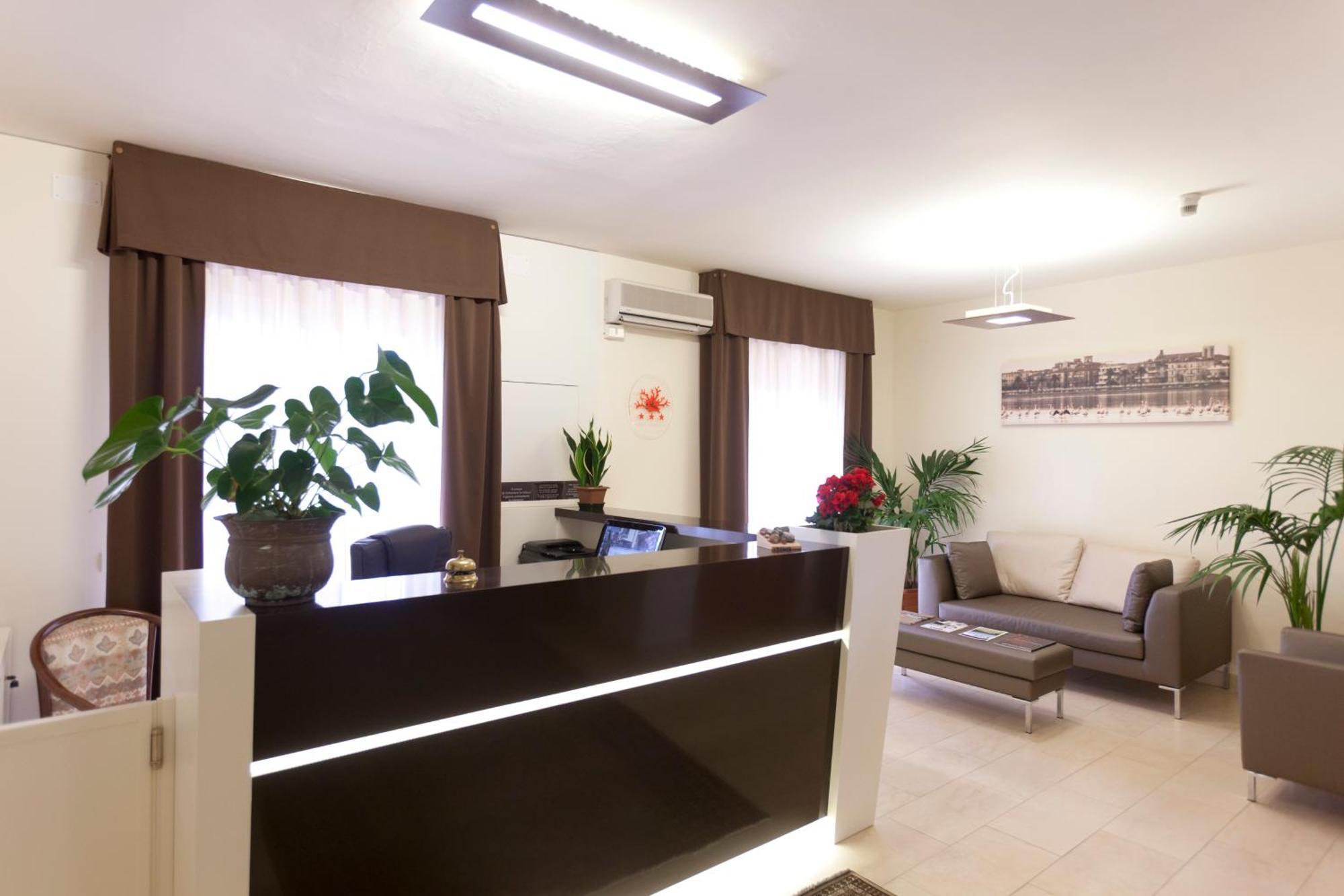 Hotel Corallo Албиния Екстериор снимка