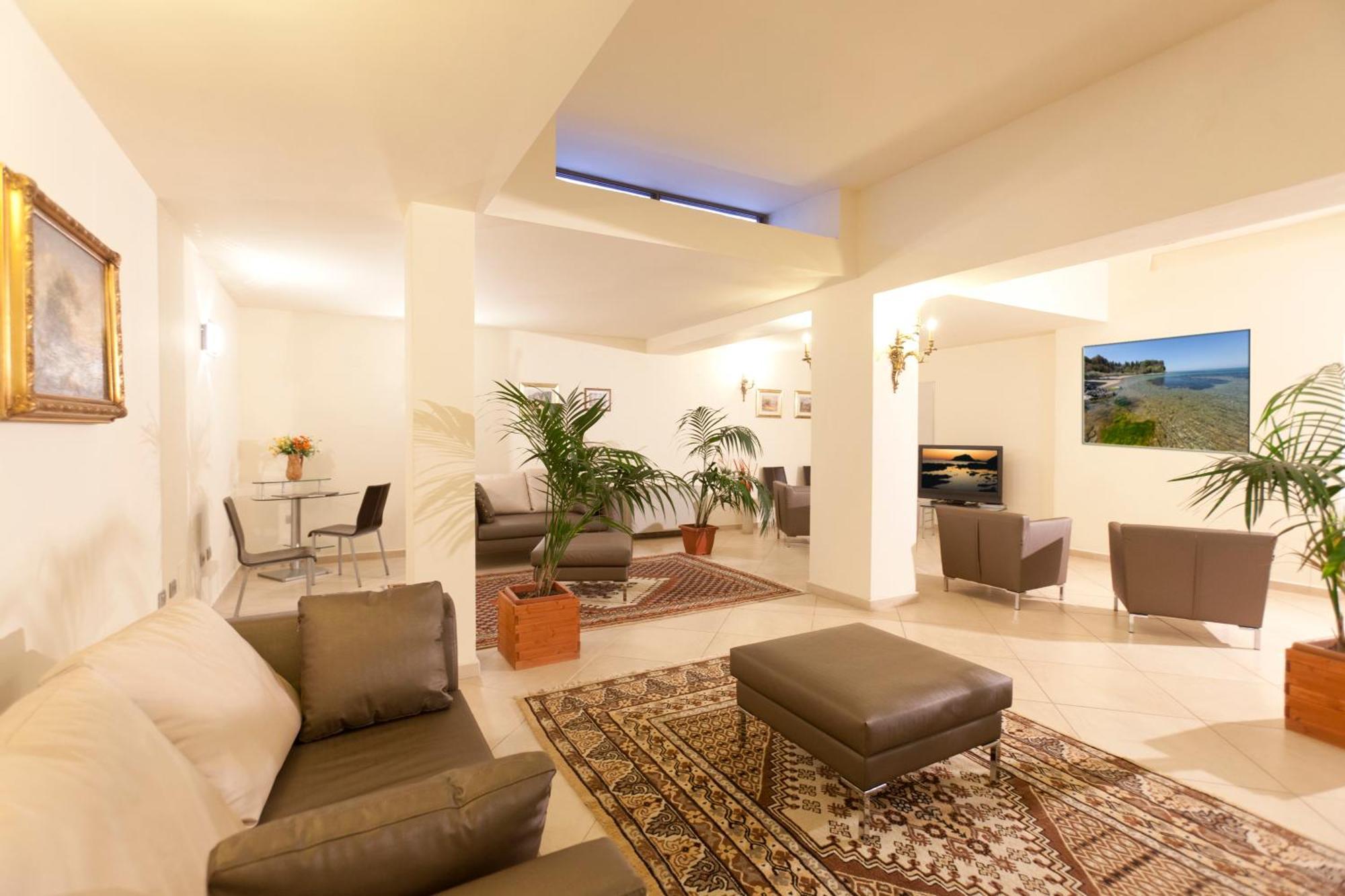 Hotel Corallo Албиния Екстериор снимка