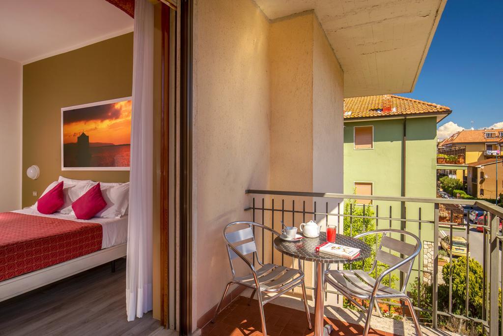 Hotel Corallo Албиния Екстериор снимка